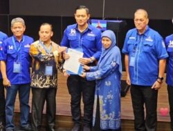 Partai Demokrat Resmi Berikan Formulir B1-KWK kepada Paslon Mansah-Dwi Aryani untuk Pilkada Bangka Barat 2024